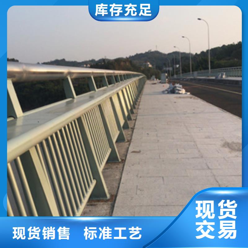 氟碳漆喷塑桥梁护栏严格把关