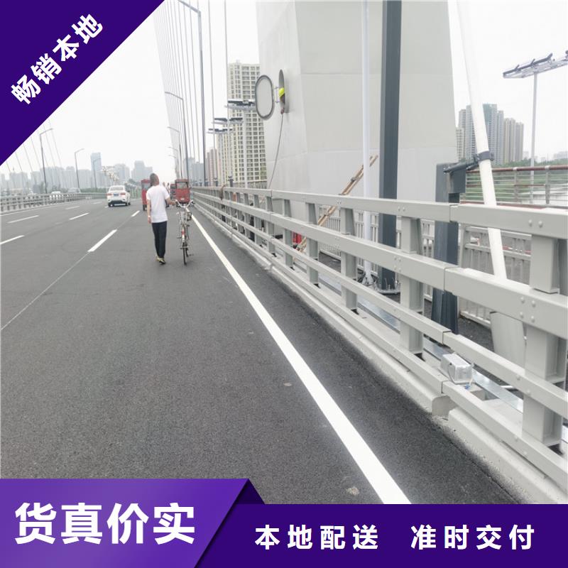 公路中央隔离带护栏坚固结实防腐性能好