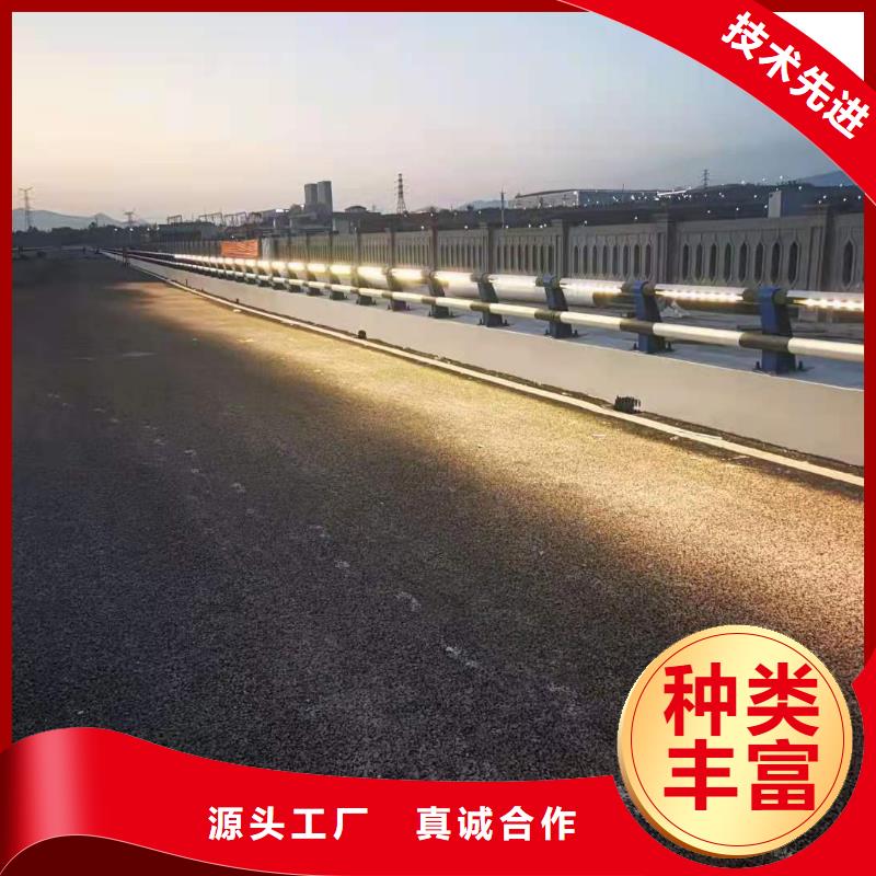 【铸造石仿石护栏立柱道路桥梁防撞护栏厂家欢迎来厂考察】