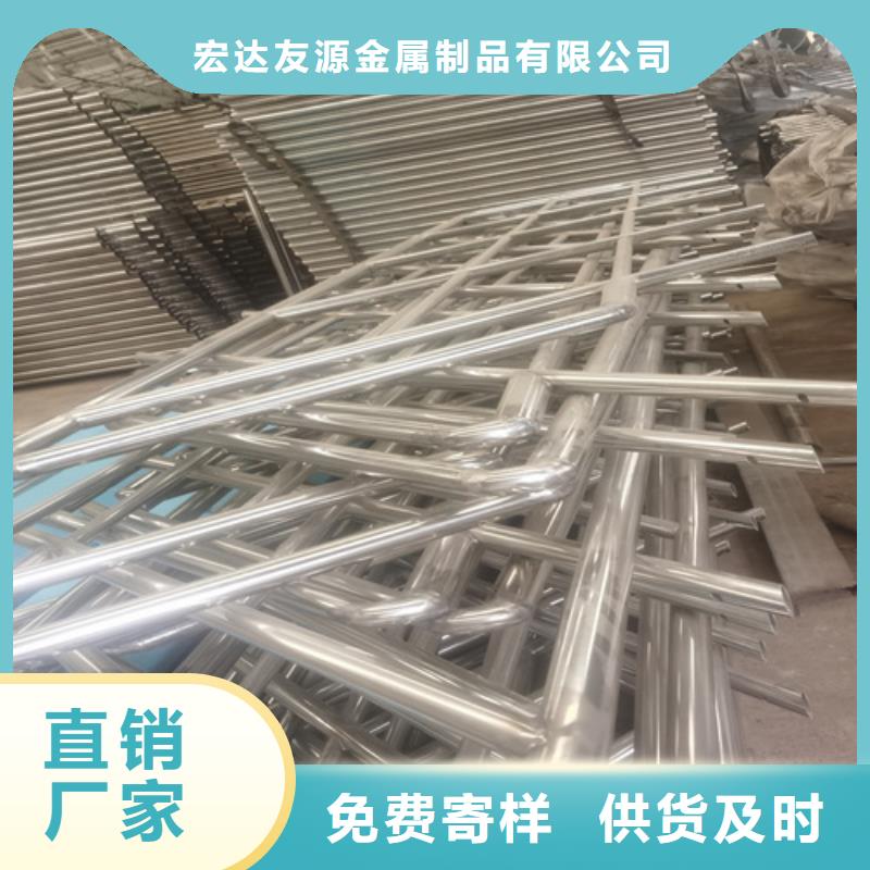 用户认可的公路护栏厂家