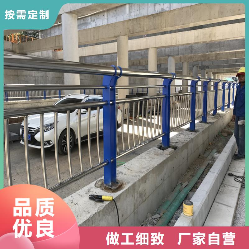 桥梁护栏,国道抗冲击围栏厂家新品