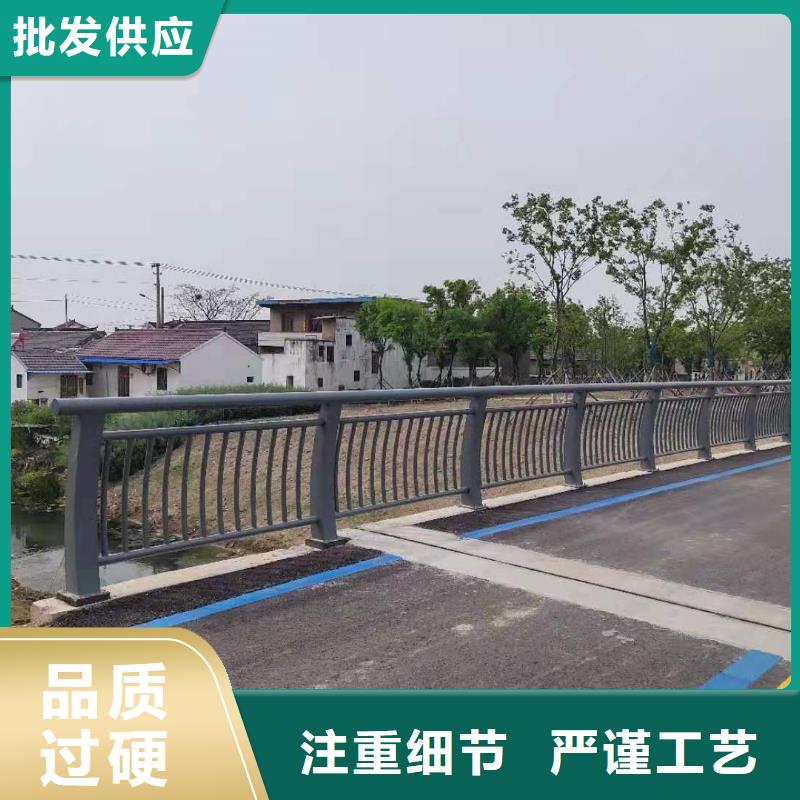 道路铁艺护栏生产基地