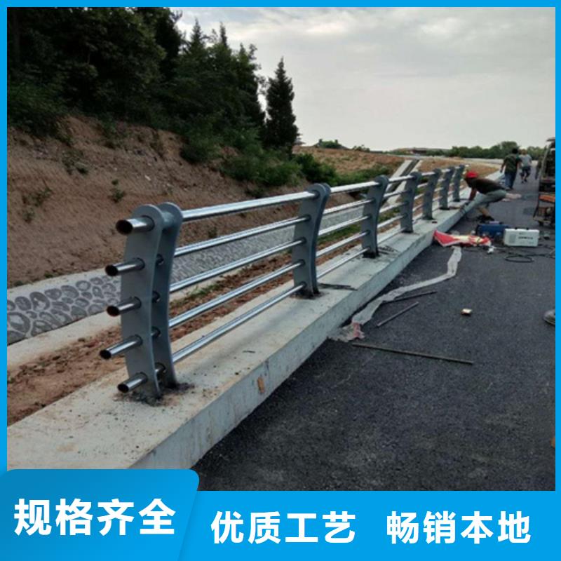 河道护栏不锈钢立柱样式新颖耐用